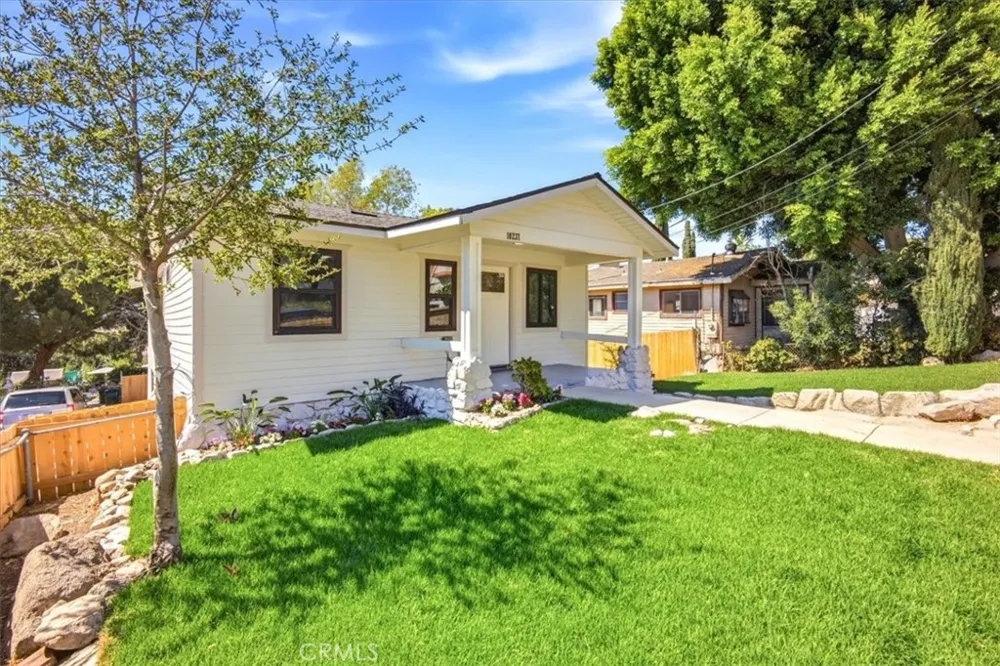 10237 Silverton Tujunga, CA 91042