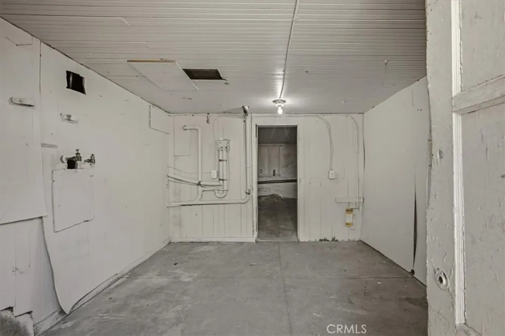 10237 Silverton Tujunga, CA 91042