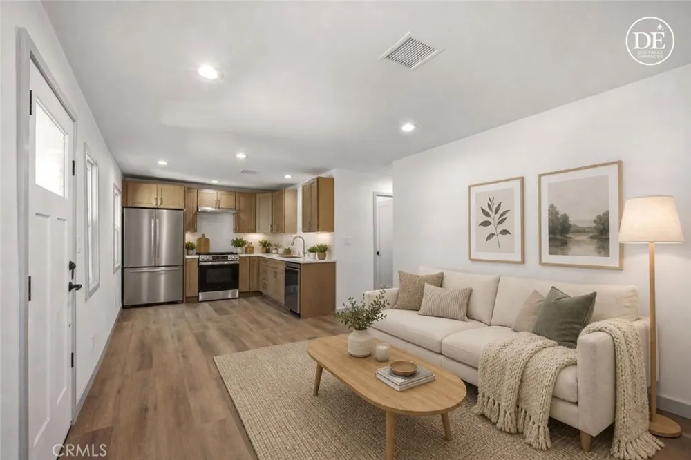 10237 Silverton Tujunga, CA 91042