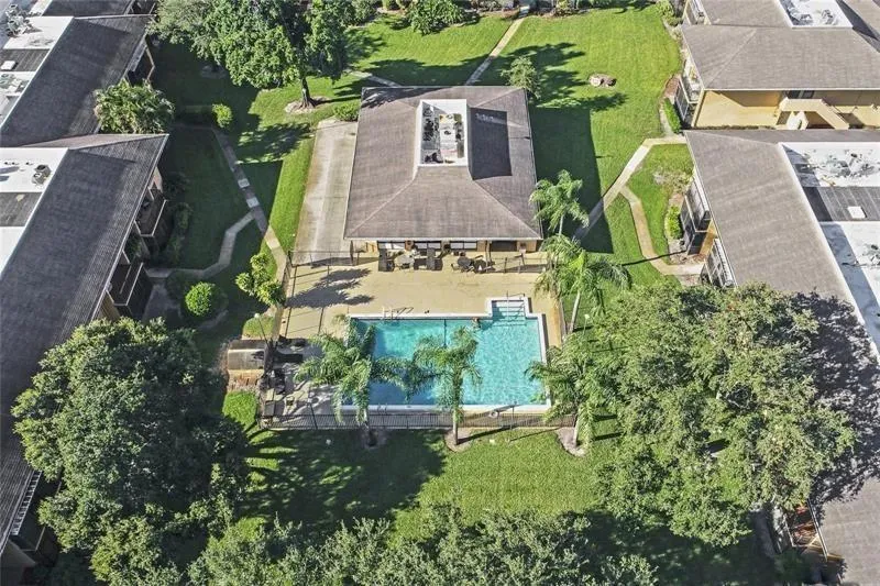 5825 WASHINGTON STREET #40 Hollywood, FL 33023