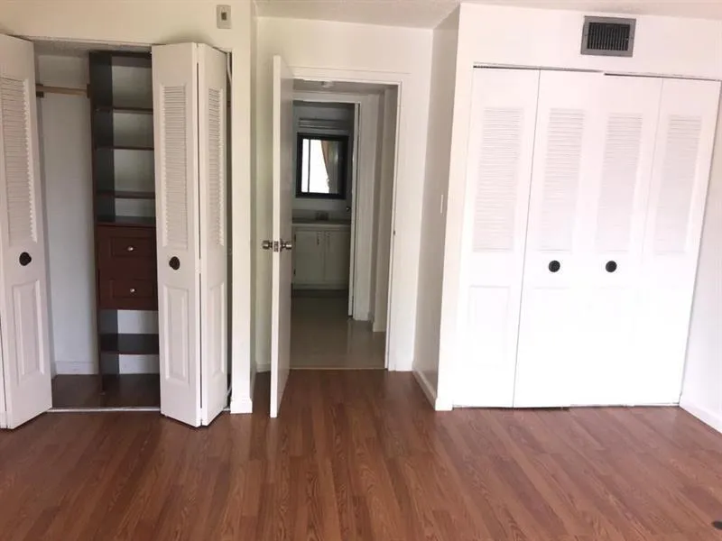 5825 WASHINGTON STREET #40 Hollywood, FL 33023