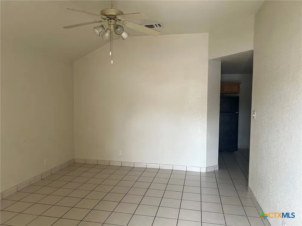 1809 W. S. Young #2A Killeen, TX 76543