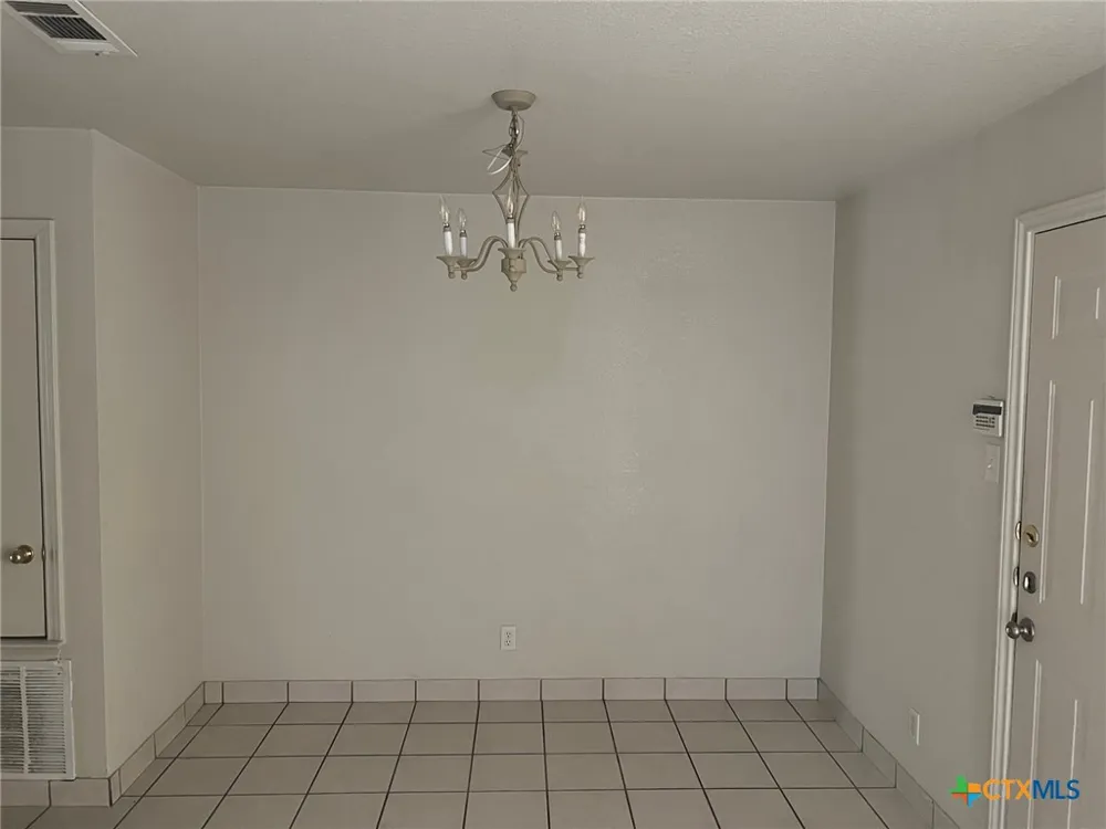 1809 W. S. Young #2A Killeen, TX 76543