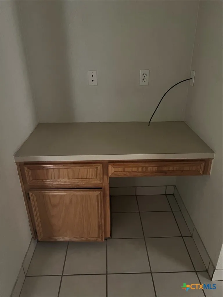 1809 W. S. Young #2A Killeen, TX 76543