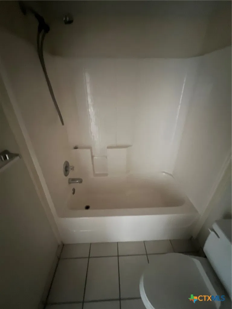 1809 W. S. Young #2A Killeen, TX 76543