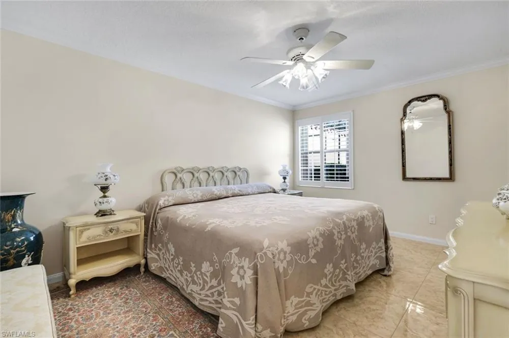 5808 Drummond Way Naples, FL 34119
