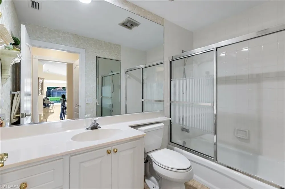 5808 Drummond Way Naples, FL 34119