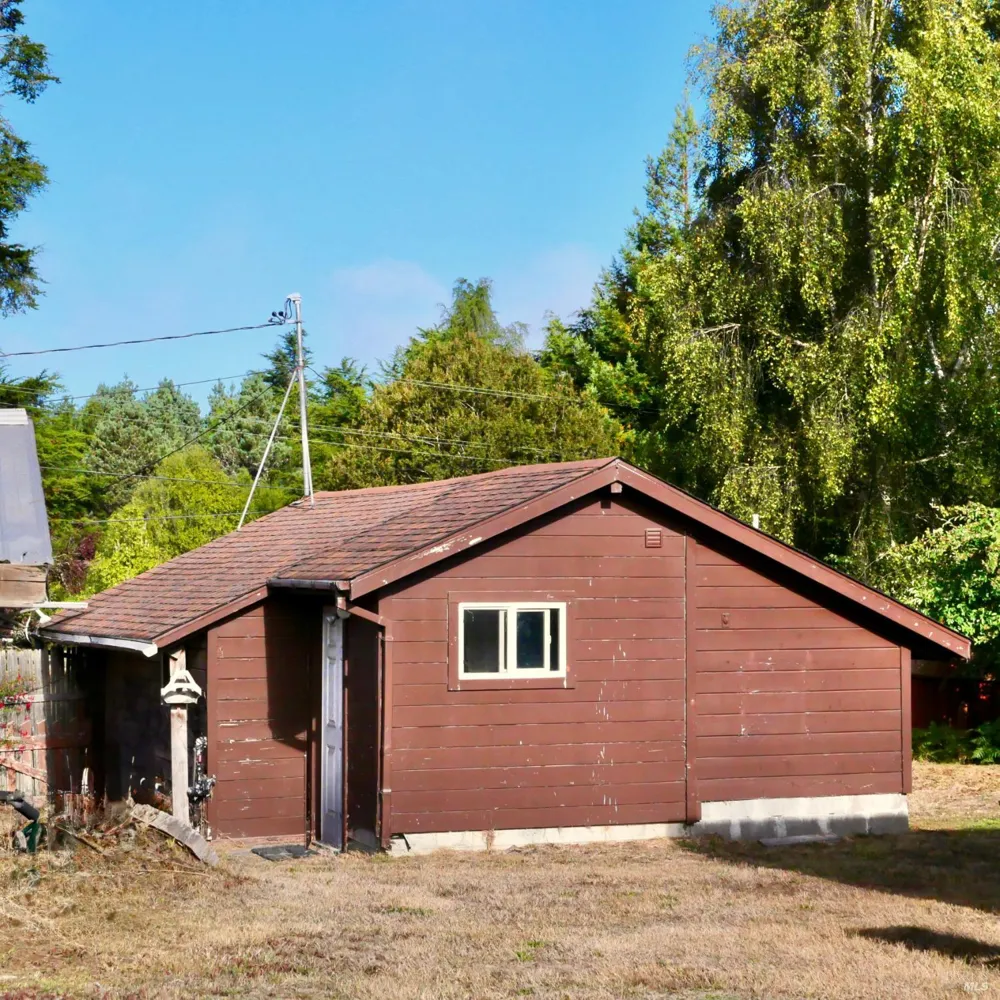 19231 Summers Lane Fort Bragg, CA 95437