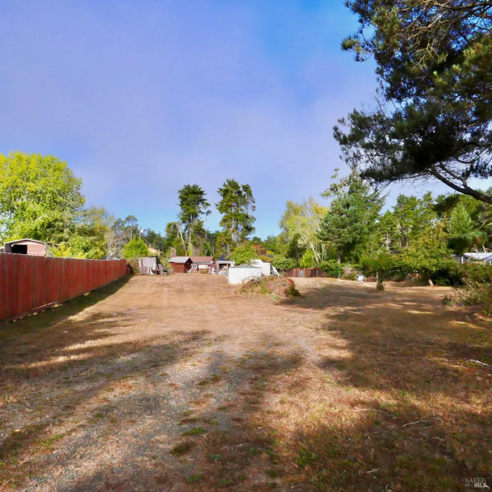 19231 Summers Lane Fort Bragg, CA 95437