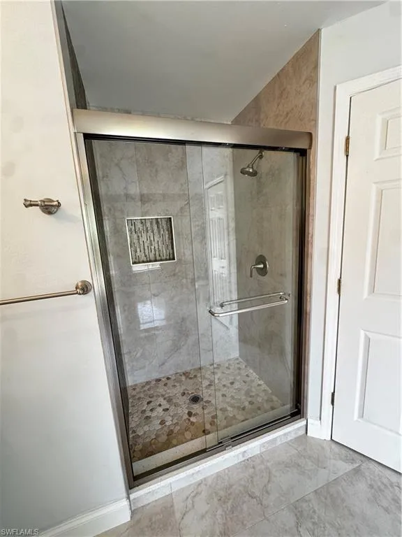 3025 NE 6th Place Cape Coral, FL 33909