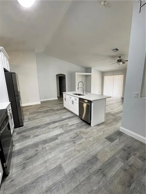 3025 NE 6th Place Cape Coral, FL 33909