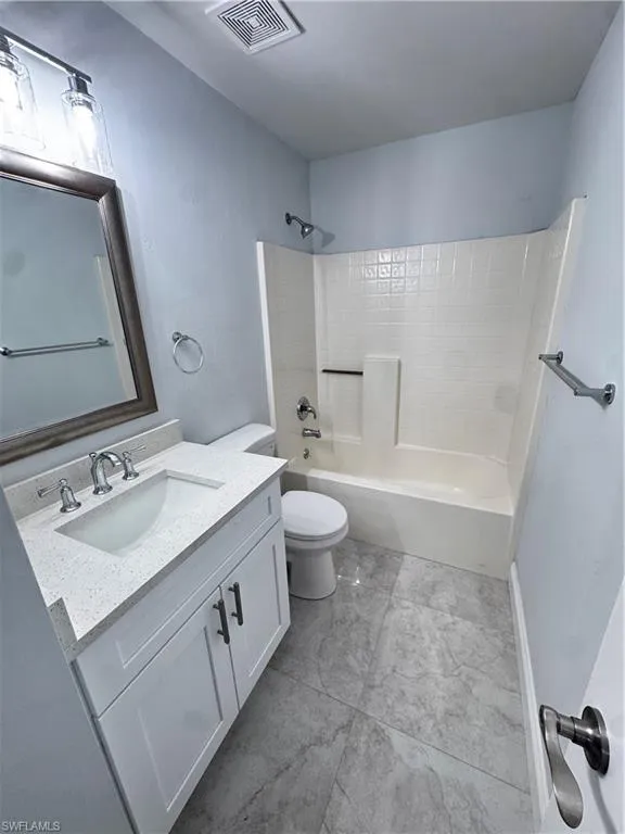 3025 NE 6th Place Cape Coral, FL 33909