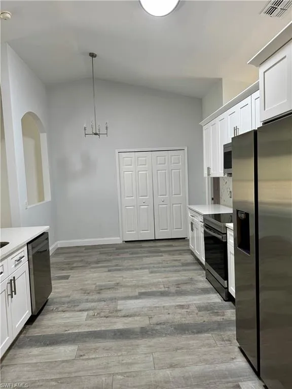 3025 NE 6th Place Cape Coral, FL 33909