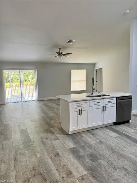 3025 NE 6th Place Cape Coral, FL 33909