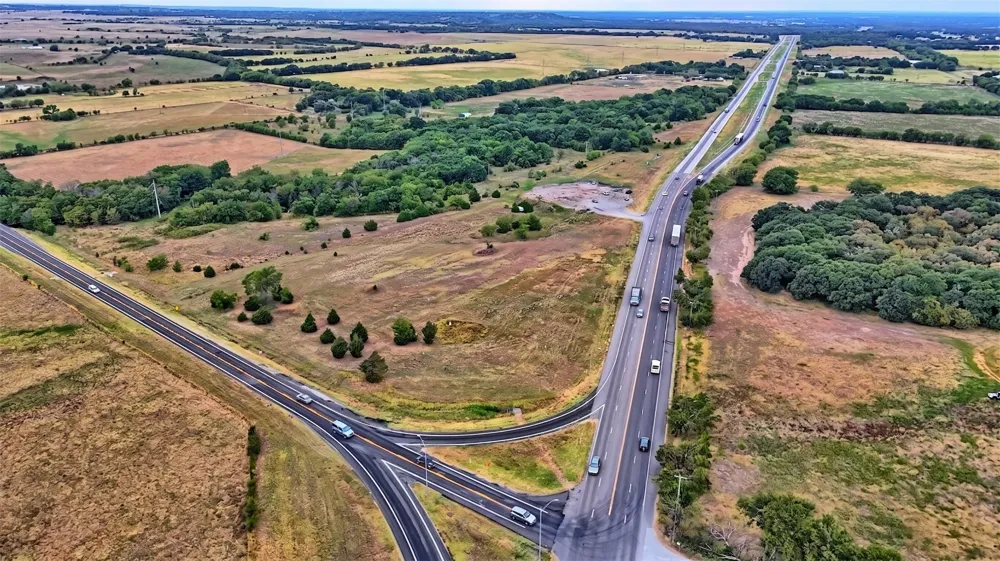907 US-82 Highway St Jo, TX 76265