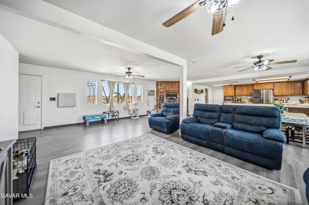 48054 85th Street Lancaster, CA 93536