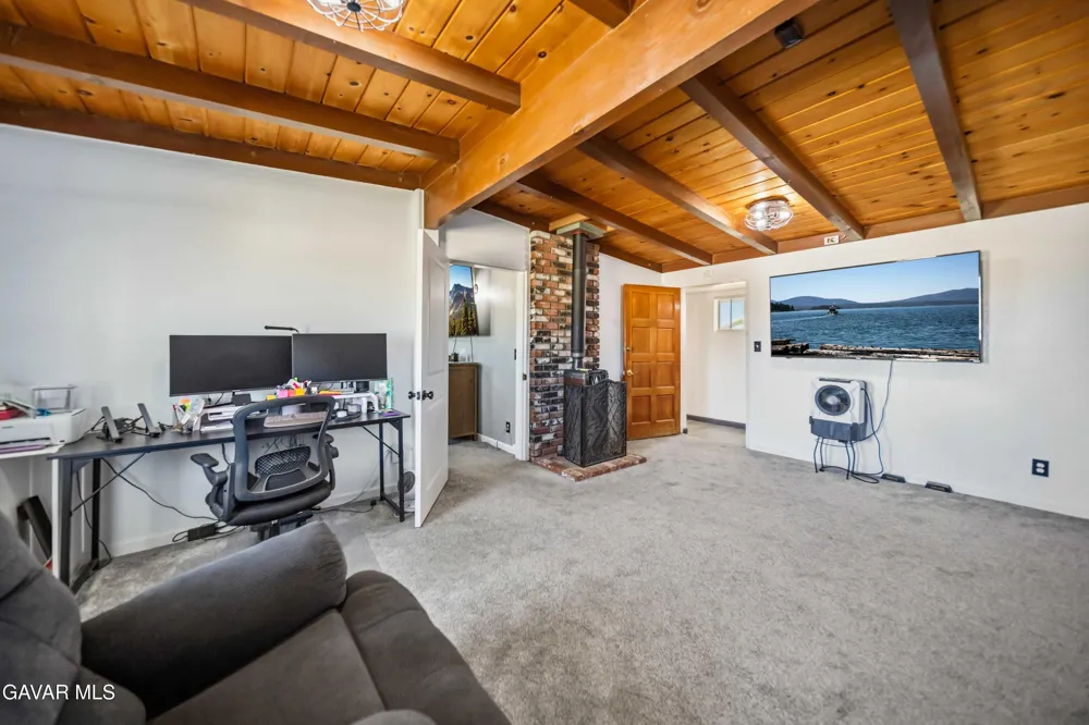 48054 85th Street Lancaster, CA 93536