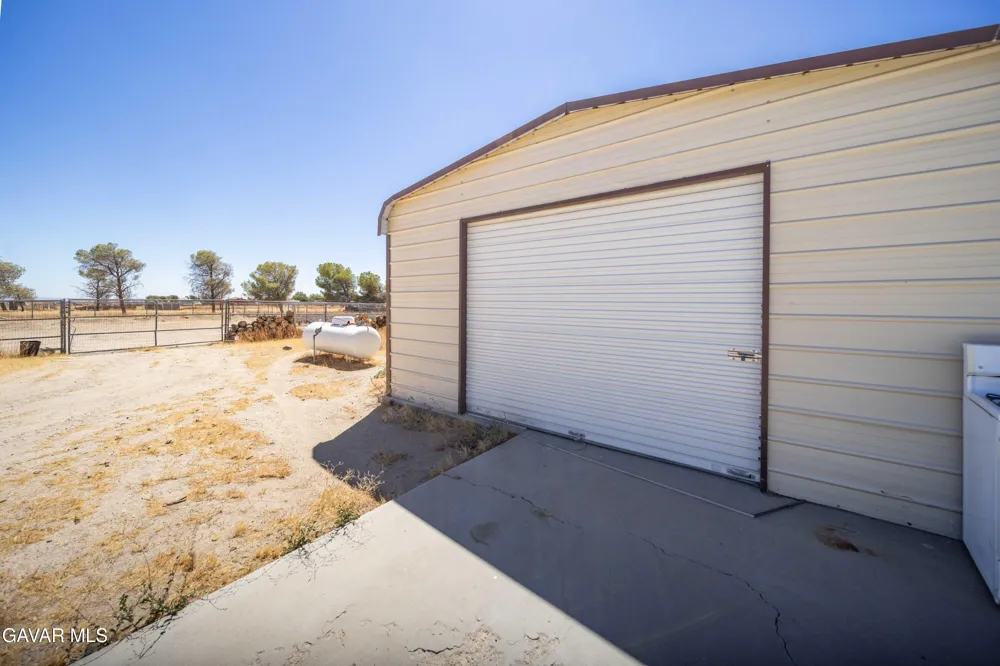 48054 85th Street Lancaster, CA 93536