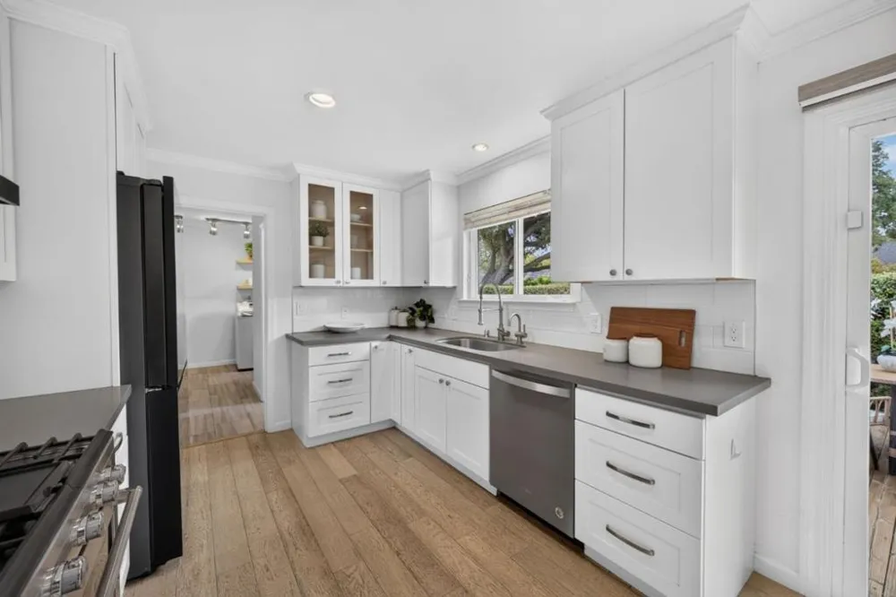 295 Bay Road Menlo Park, CA 94025