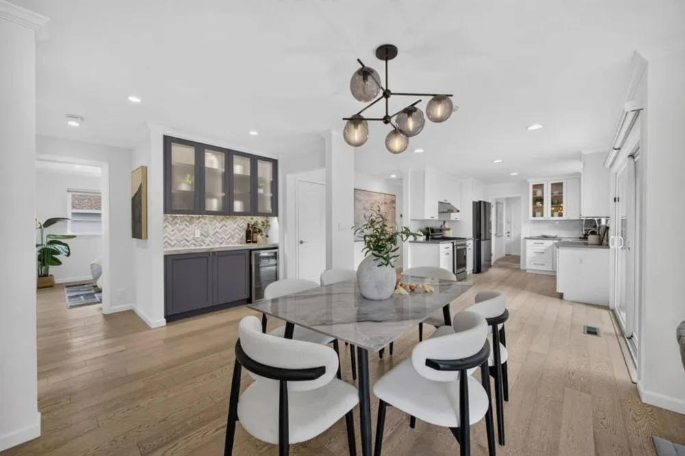 295 Bay Road Menlo Park, CA 94025
