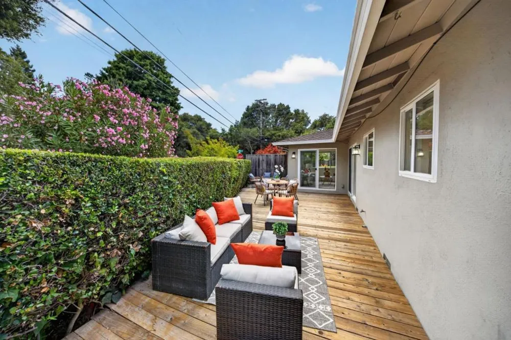 295 Bay Road Menlo Park, CA 94025