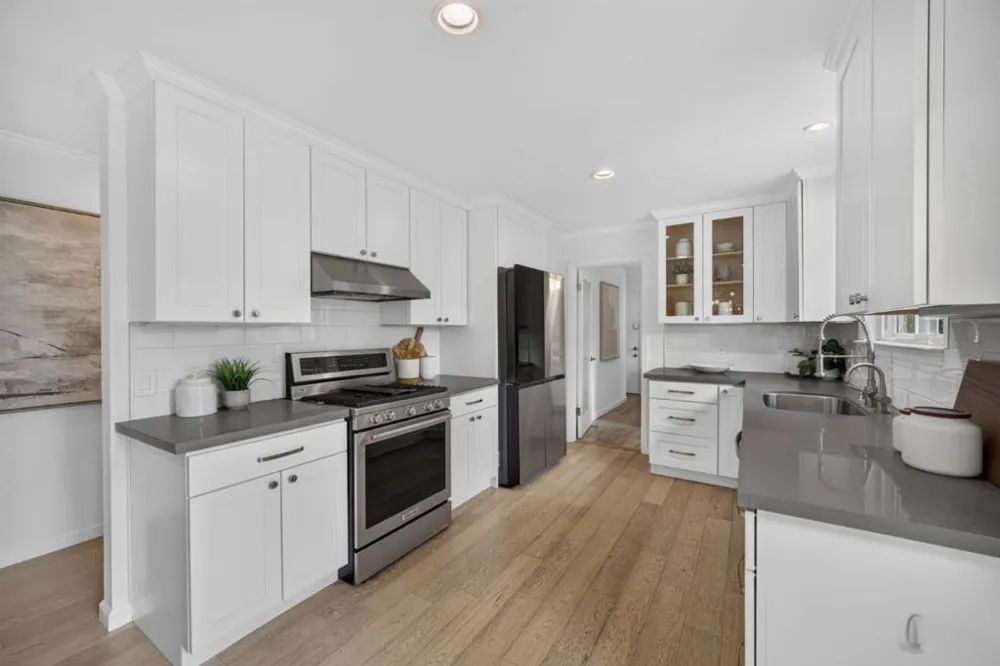 295 Bay Road Menlo Park, CA 94025