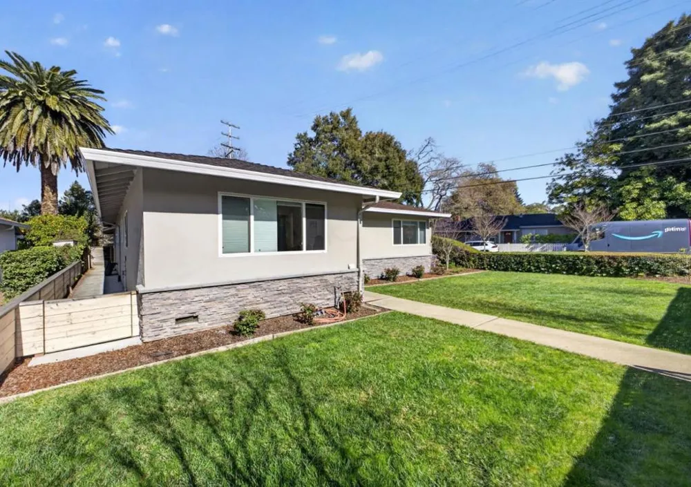 295 Bay Road Menlo Park, CA 94025