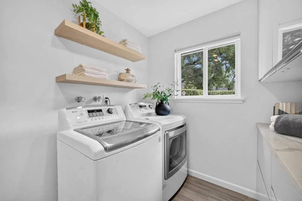 295 Bay Road Menlo Park, CA 94025