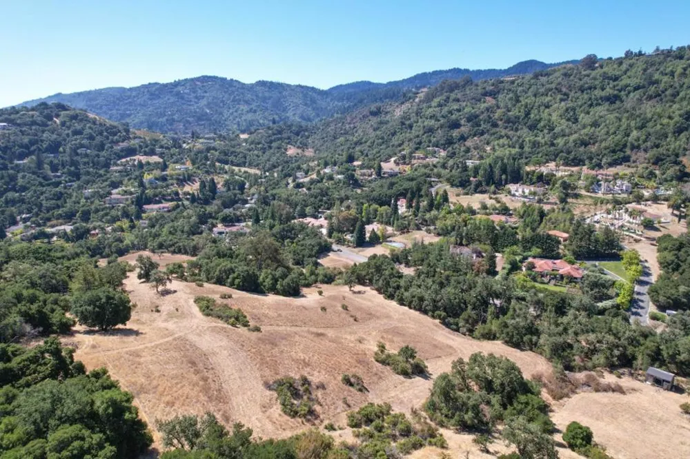 1 Mt Eden Road Saratoga, CA 95070