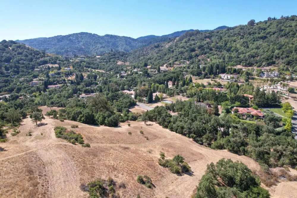 1 Mt Eden Road Saratoga, CA 95070