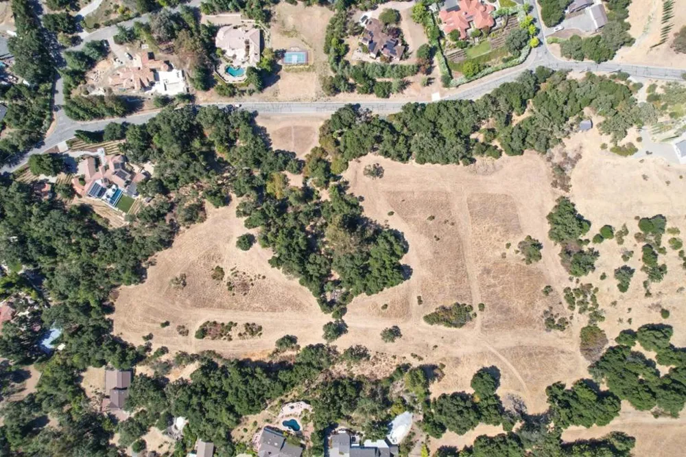 1 Mt Eden Road Saratoga, CA 95070