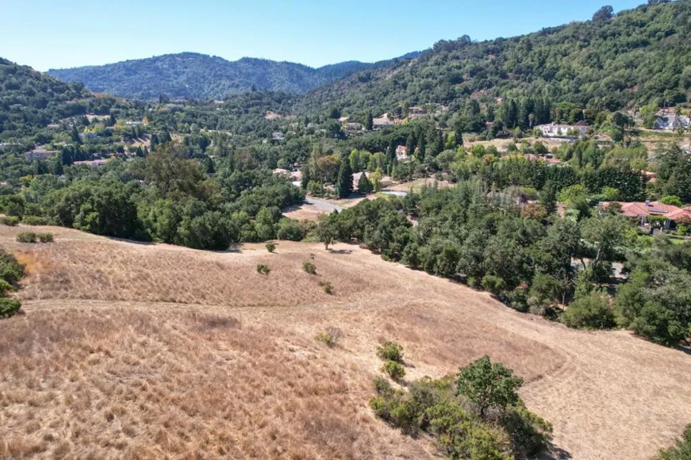 1 Mt Eden Road Saratoga, CA 95070