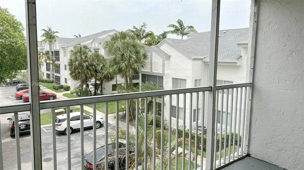 5740 Rock Island Rd #295 Tamarac, FL 33319
