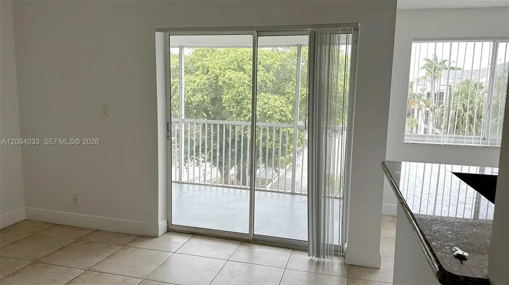 5740 Rock Island Rd #295 Tamarac, FL 33319