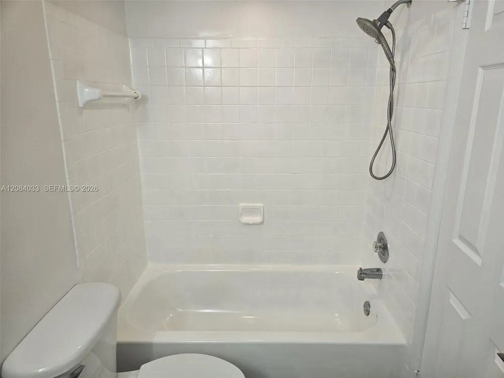 5740 Rock Island Rd #295 Tamarac, FL 33319