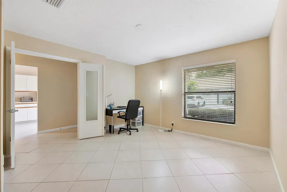3356 CARAMBOLA CIRCLE S Coconut Creek, FL 33066