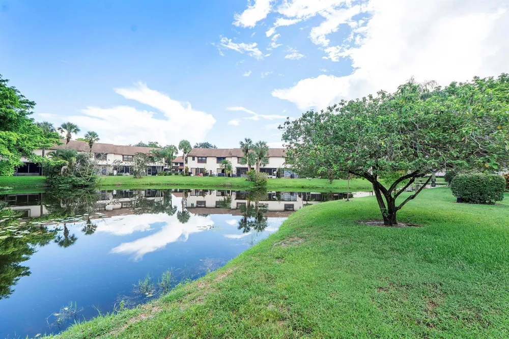 3356 CARAMBOLA CIRCLE S Coconut Creek, FL 33066