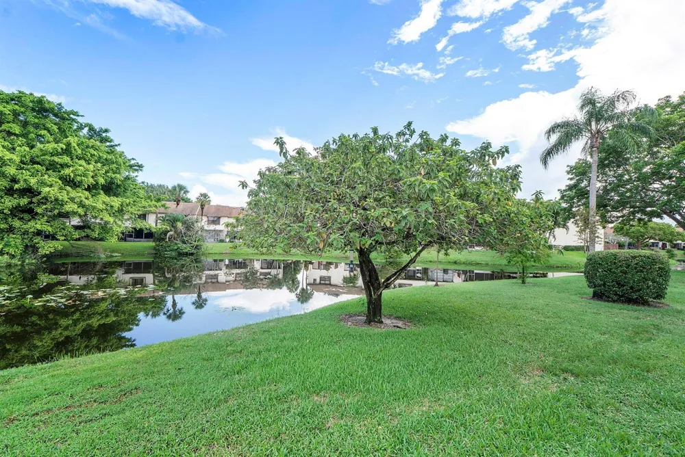 3356 CARAMBOLA CIRCLE S Coconut Creek, FL 33066