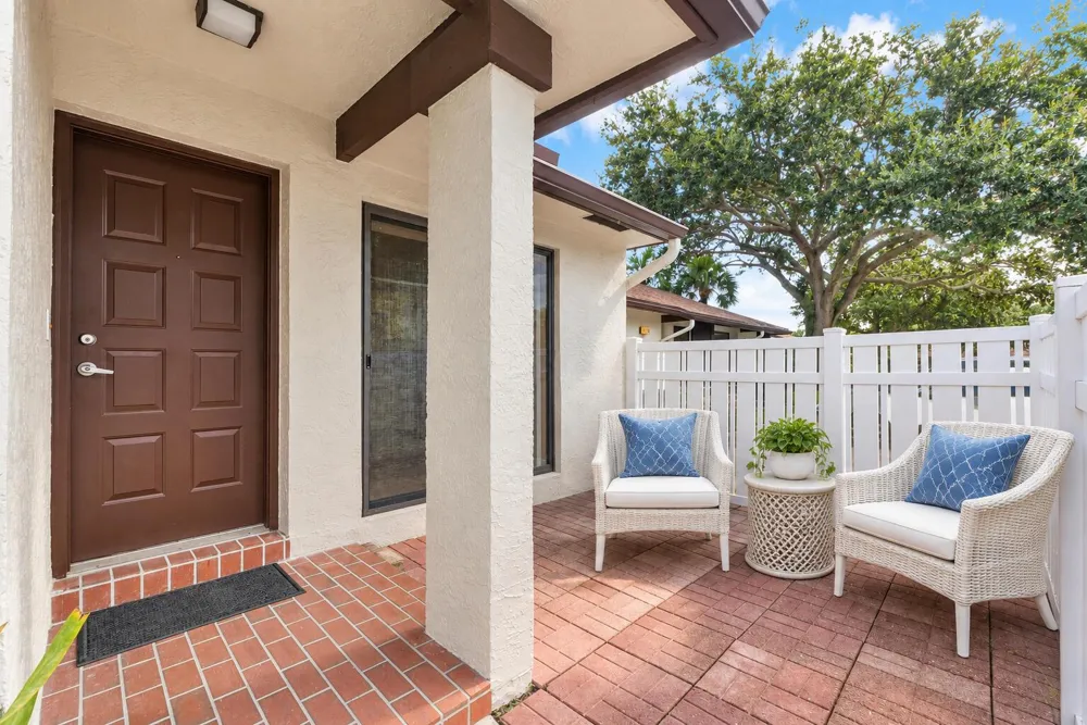 3356 CARAMBOLA CIRCLE S Coconut Creek, FL 33066