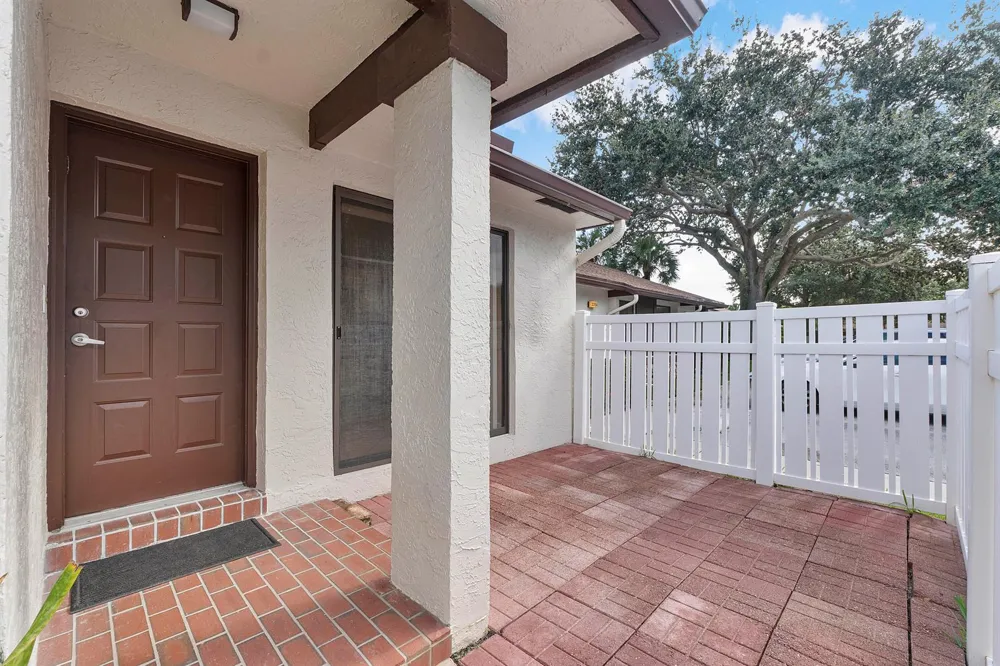 3356 CARAMBOLA CIRCLE S Coconut Creek, FL 33066