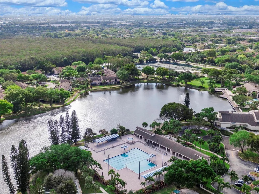 3356 CARAMBOLA CIRCLE S Coconut Creek, FL 33066