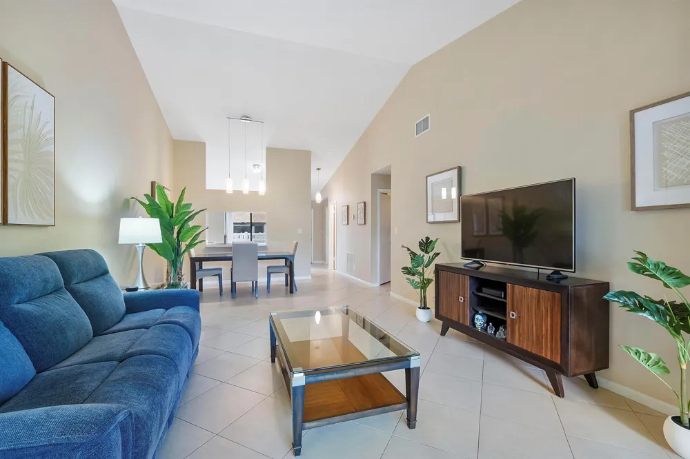 3356 CARAMBOLA CIRCLE S Coconut Creek, FL 33066