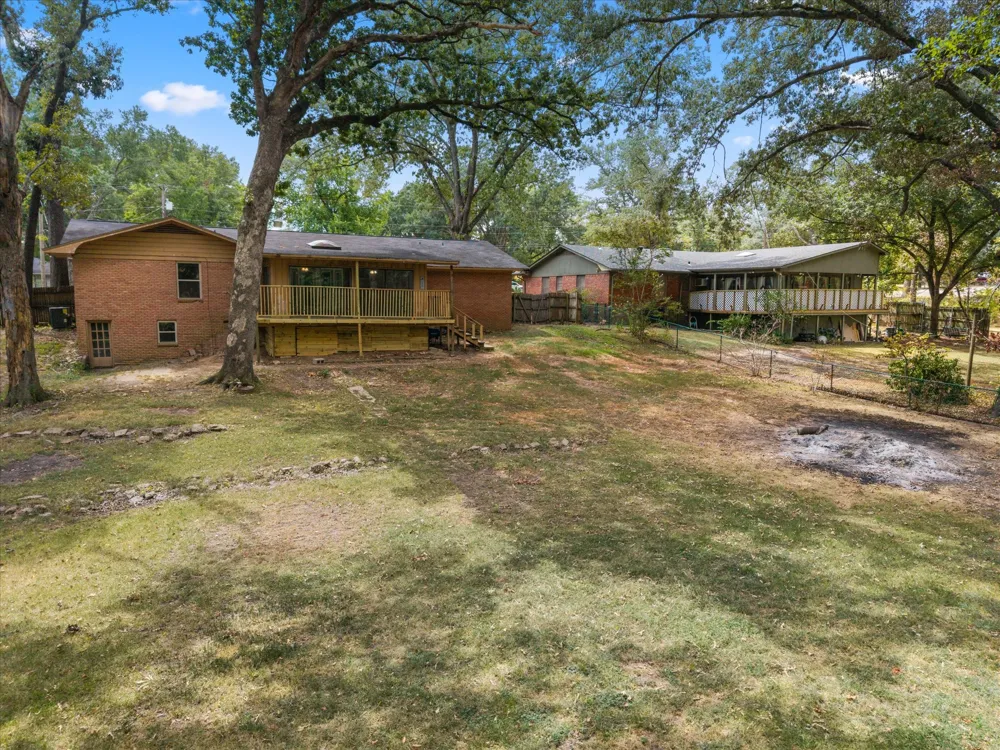 405 Redbud Lane Mt Pleasant, TX 75455