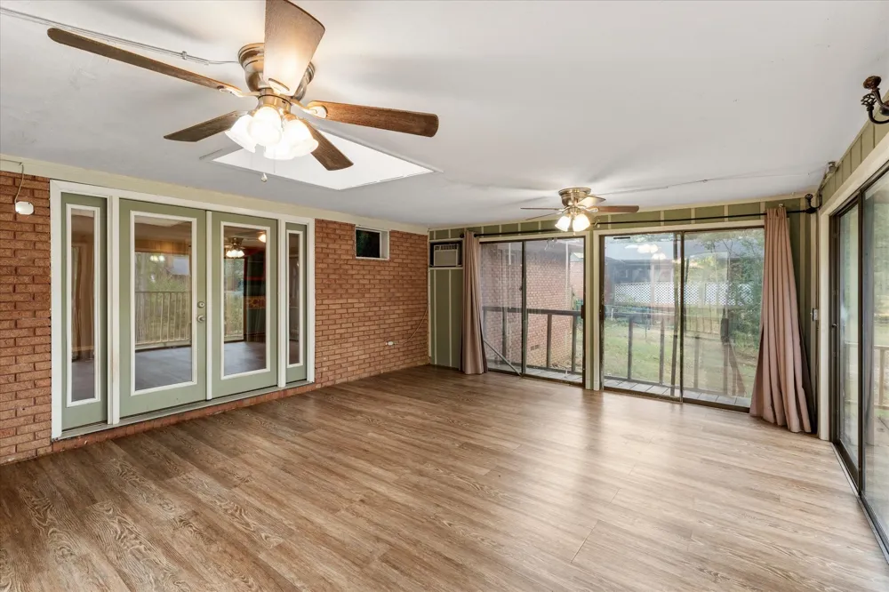 405 Redbud Lane Mt Pleasant, TX 75455