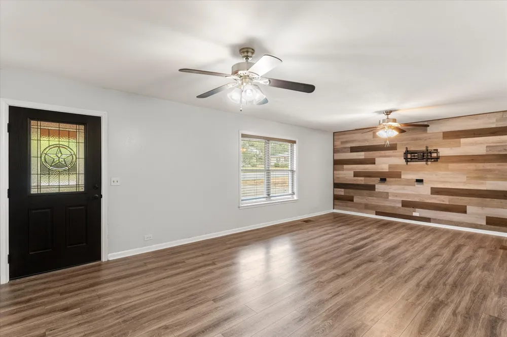 405 Redbud Lane Mt Pleasant, TX 75455