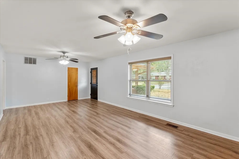 405 Redbud Lane Mt Pleasant, TX 75455