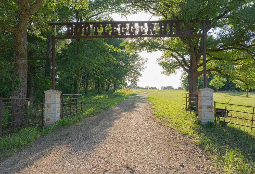 1075 County Road 24280 Roxton, TX 75477