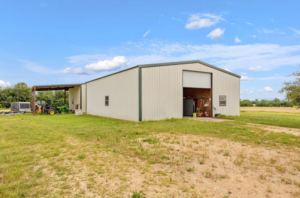 1075 County Road 24280 Roxton, TX 75477
