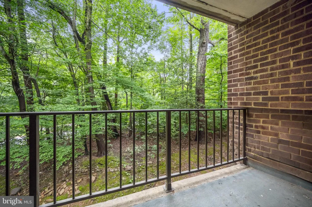 1423 NORTHGATE SQUARE #11 Reston, VA 20190