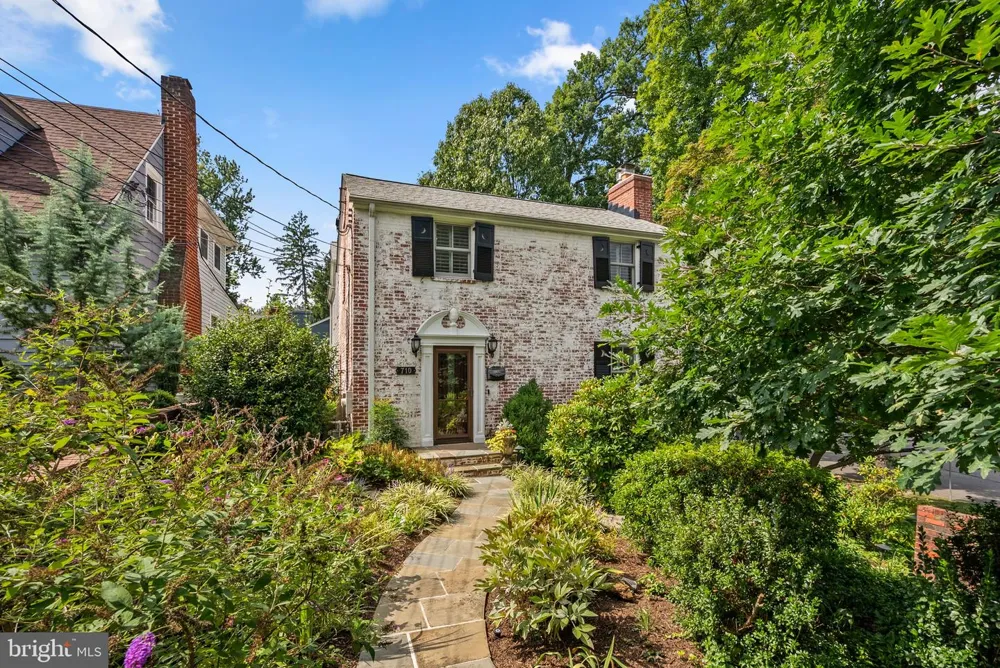 710 WOODSIDE PARKWAY Silver Spring, MD 20910